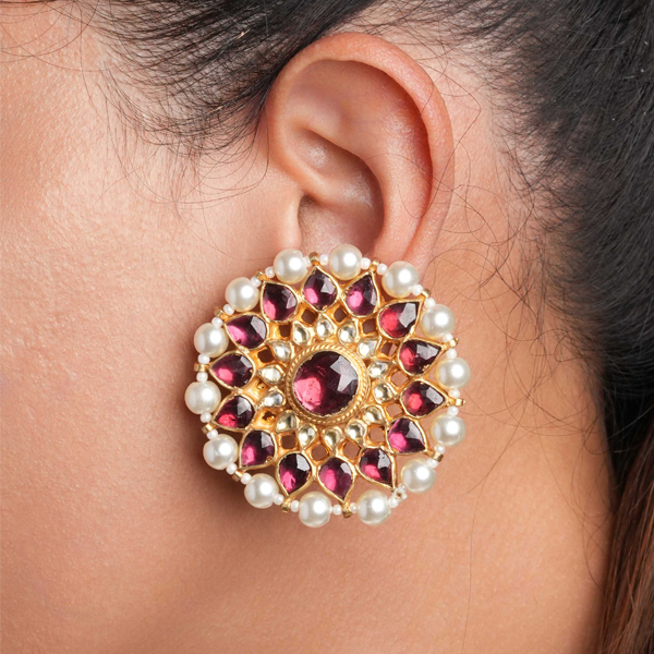 Elevate Your Look With These Beautiful Pachi Kundan Tops Earrings Elevate Your Look With These Beautiful Pachi Kundan Tops Earrings