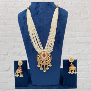 Fascinating  Kundan Meenakari Long Necklace That You Don't Wanna Miss Flaunting