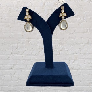 The Most Perfect Earrings That Goes with Any Traditional Outfit