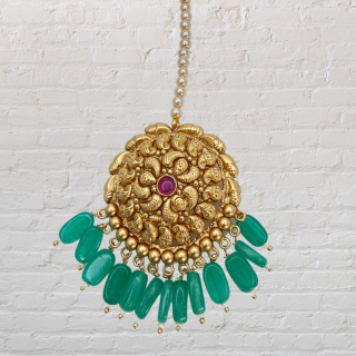 Antique Round Tikka with Emerald Drops: A Timeless Piece of Elegance