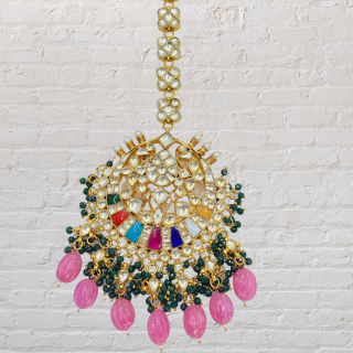 Navratan Pachi Kundan Tikka with Customizable Beads for a Unique Look