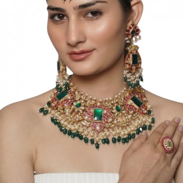 Let the Mesmerizing Dual Ruby green Style Kundan Jewellery do the Talking