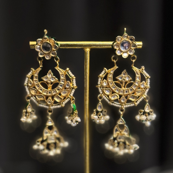 Kundan Earring A Fusion Of Tradition and Style Kundan Earring A Fusion Of Tradition and Style