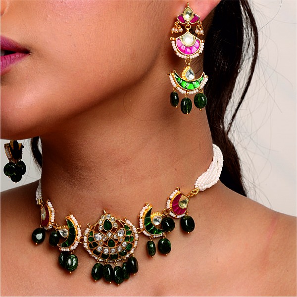 To Make a Statement With This Beautiful Kundan Necklace Set