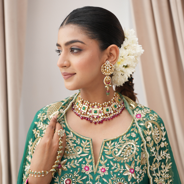 Stunning Onyx Neckpieces that will Add a Touch of Elegancy to Your Personality