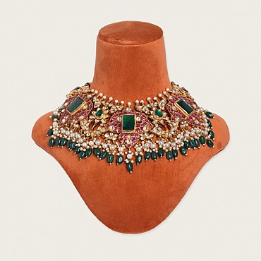 Let the Mesmerizing Dual Ruby green Style Kundan Jewellery do the Talking