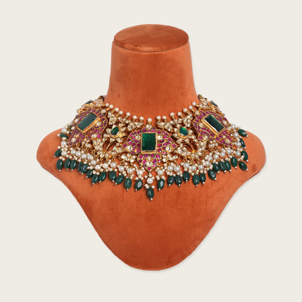 Let the Mesmerizing Dual Ruby green Style Kundan Jewellery do the Talking