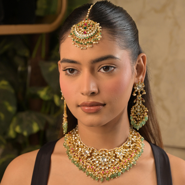 Luxury Emerald Beads Kundan Necklace with Earrings