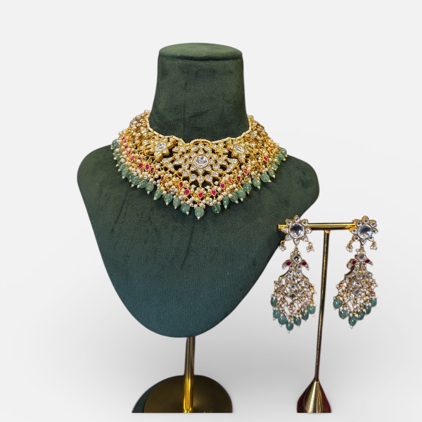 Luxury Emerald Beads Kundan Necklace with Earrings