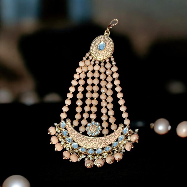 Nagma Kundan And Pearls Passa