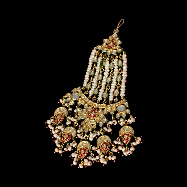 Nagma Kundan And Pearls Passa