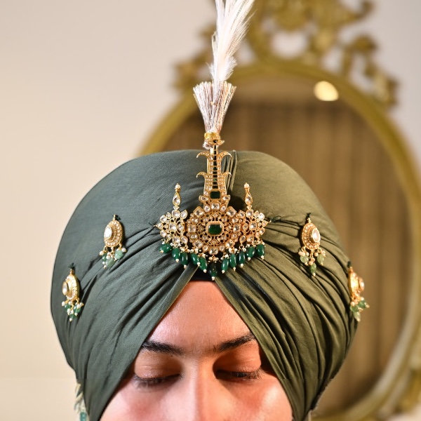 Heer & Sahib Maharaja Style Emerald  wedding Turban Kalgi with Pearl Drops