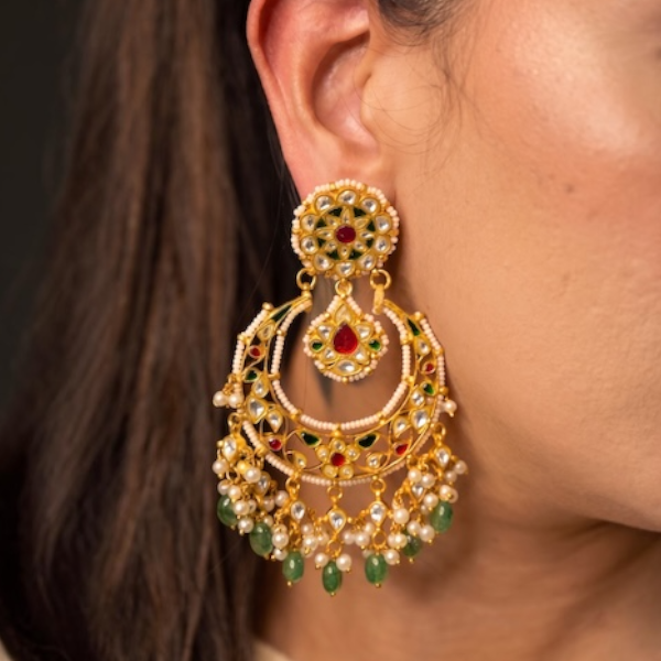 Elegant Festive Kundan Chandbalis 