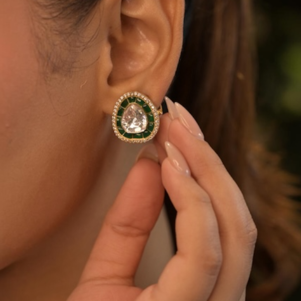 92.5 Silver Emerald Green Stud Earrings 92.5 Silver Emerald Green Stud Earrings